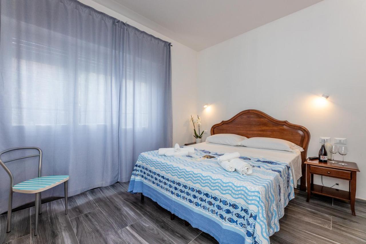 B&B Oasi Finale Ligure Buitenkant foto